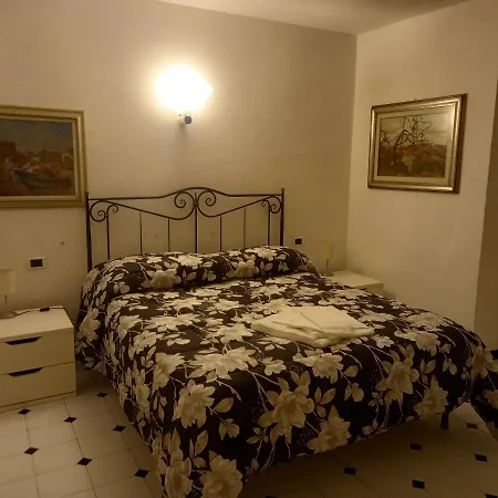 La Casa Di Anna 莱万托